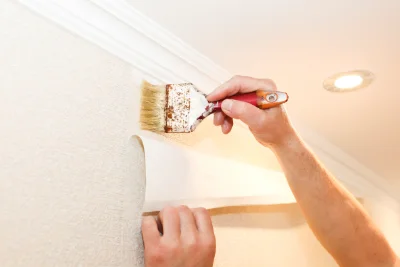 Pose de papier peint à Chênex — revêtements muraux et toiles de verre